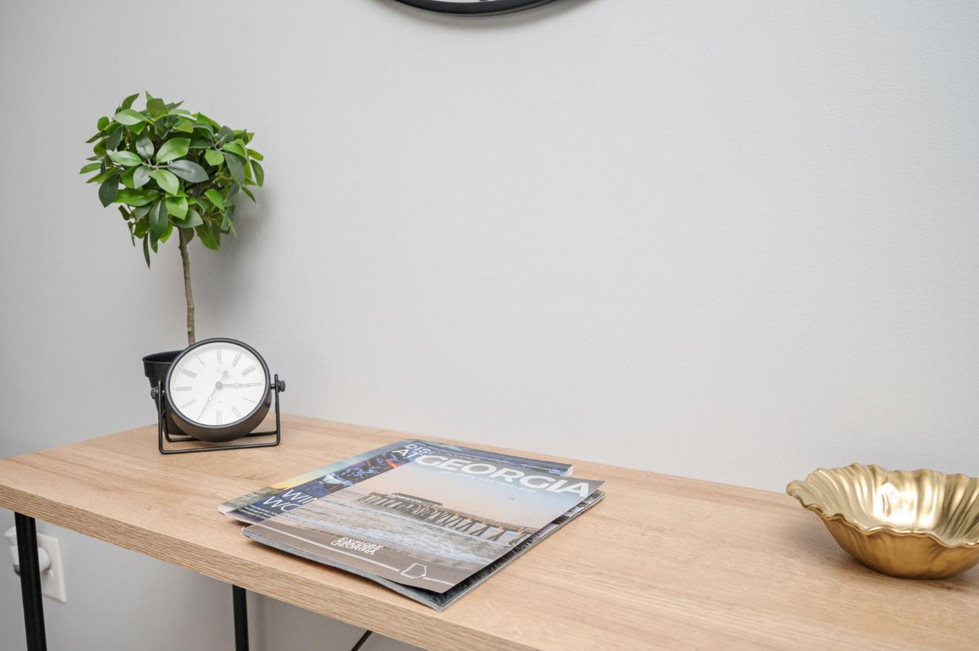 Quiet & Quaint Apartment, 5 Mins To Airport And 15 Mins To Downtown Atlanta Eksteriør bilde